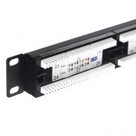 Patch panel 19'' Netrack 1U, 24-porty kat. 5e UTP, z półką