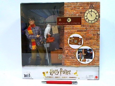 Harry Potter Peron 9 3/4 Zestaw z lalką GXW31 MATTEL