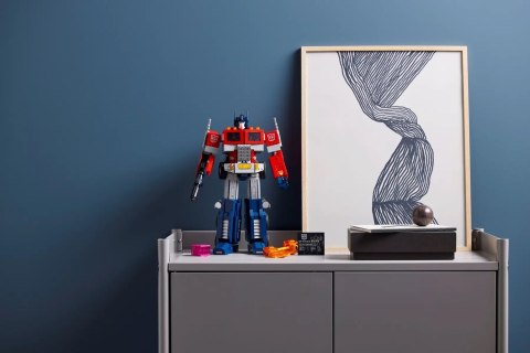 LEGO 10302 Optimus Prime p2