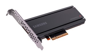 Dysk SSD Samsung PM1735 1.6TB HHHL PCIe 4.0 MZPLJ1T6HBJR-00007 (DWPD 3)